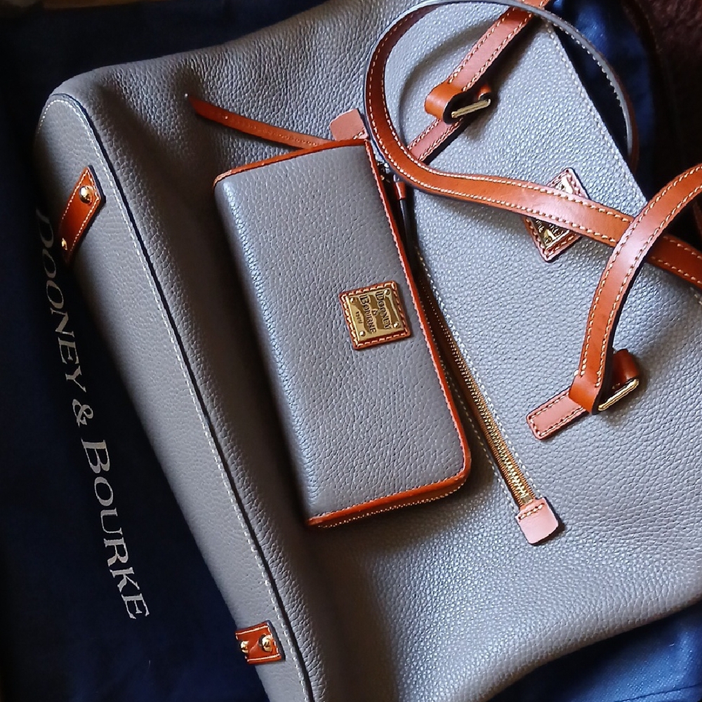 Dooney & Bourke Gray and Brown Women's Bag Set - Picture 4 of 16